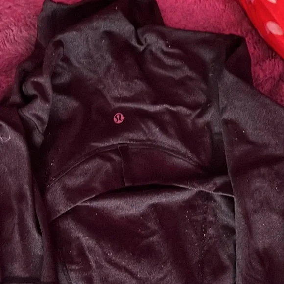 M Lululemon Sweater - Picture 2 of 3